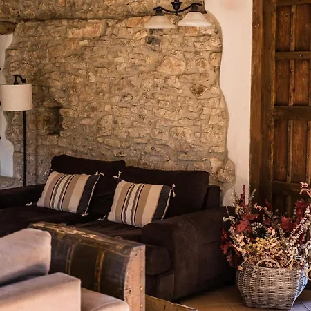 Mas De L'arlequi Country house *